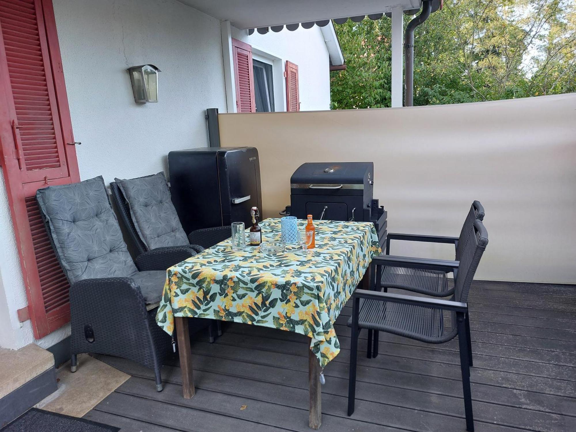 Nagoldtal - Grosse Fewo Mit Terrasse ภายนอก รูปภาพ